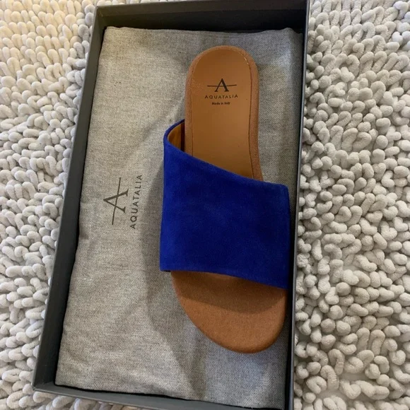 Aquatalia Dedra Suede Sandals - NIB with Dust Bag - Picture 4 of 6